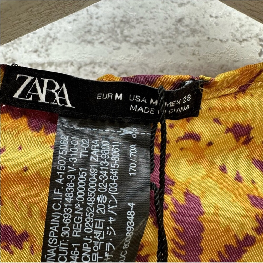 Zara ๐ Autumn Silky Shawl in Gold & Burgundy - Picture 5 of 13